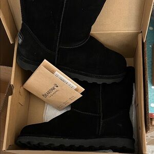 BearPaw Elle Short Black Suede Boots